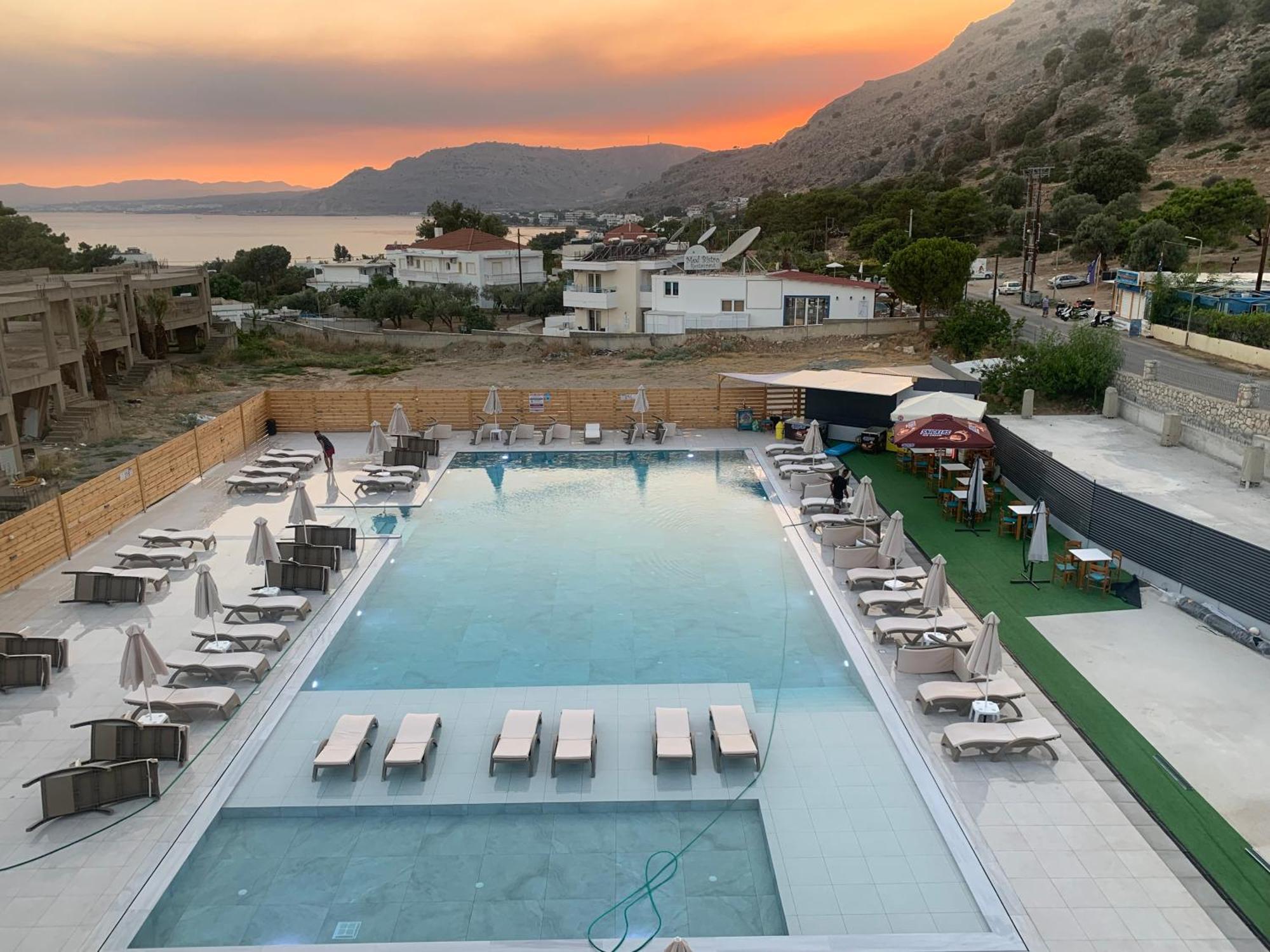 Pals Studios Pefkos Pefki Buitenkant foto